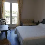 Hotel Ambeille Vue 3*