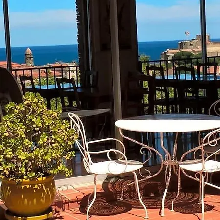 Ambeille Vue Hotel 3*