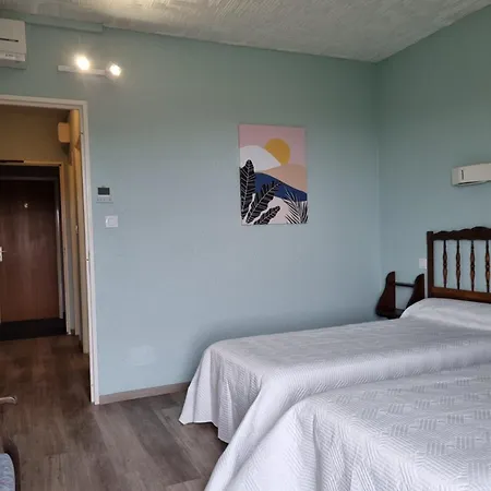 فندق Ambeille كولِيورْ